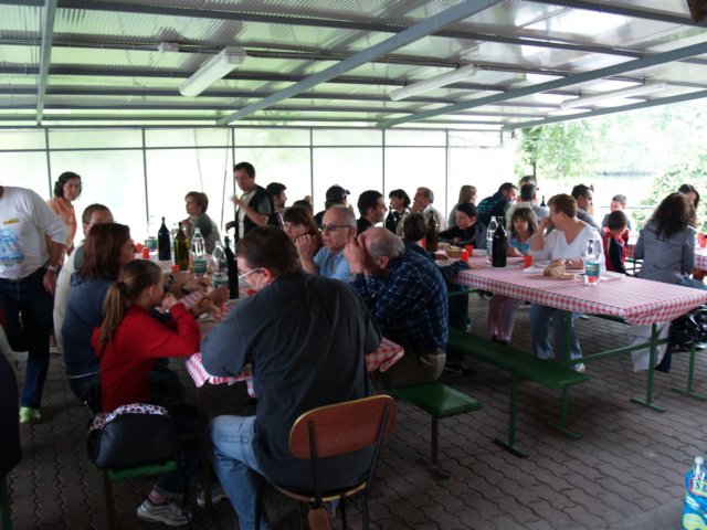 tavolata2.jpg